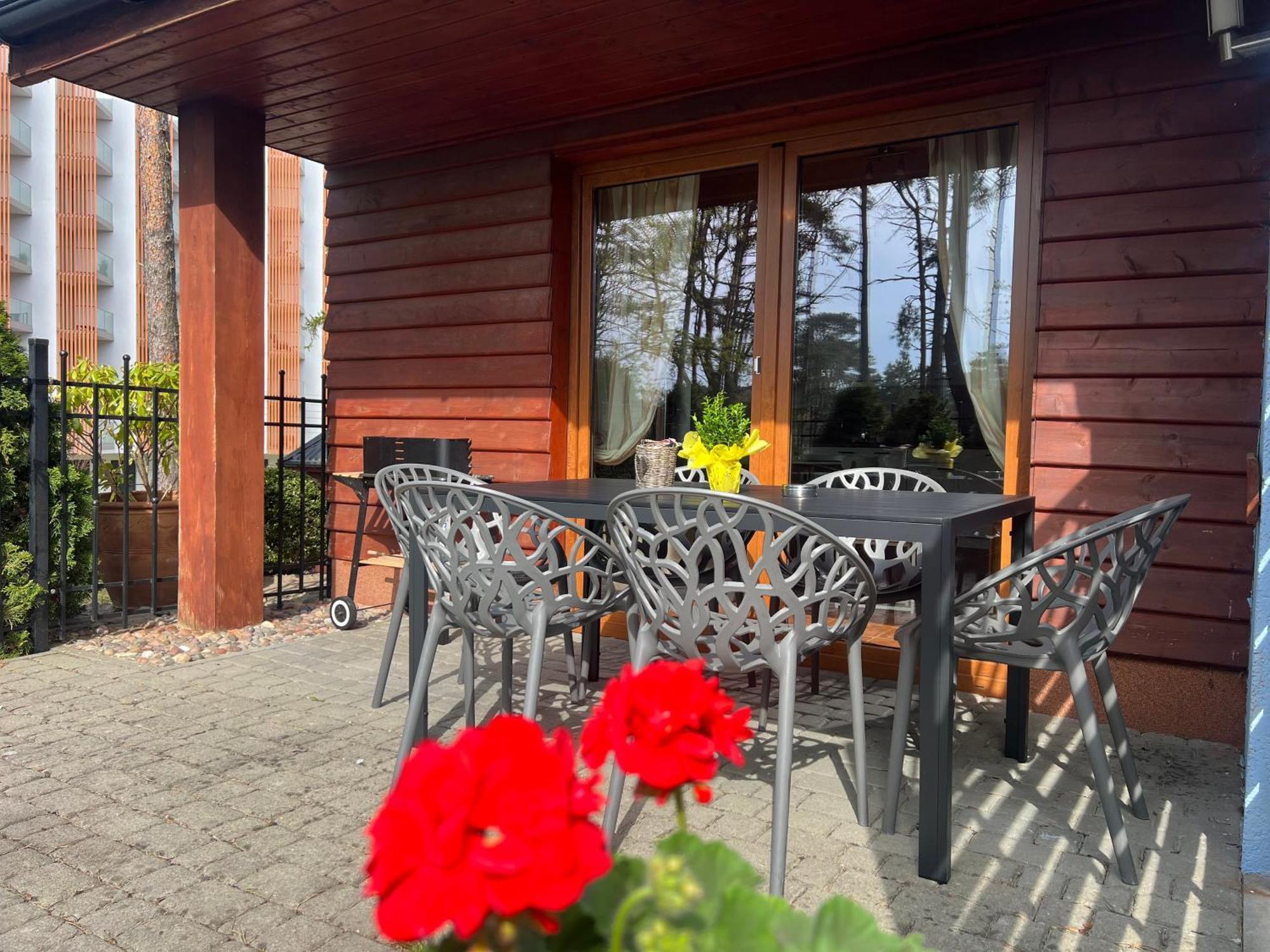 Krissun Villa Pobierowo Buitenkant foto